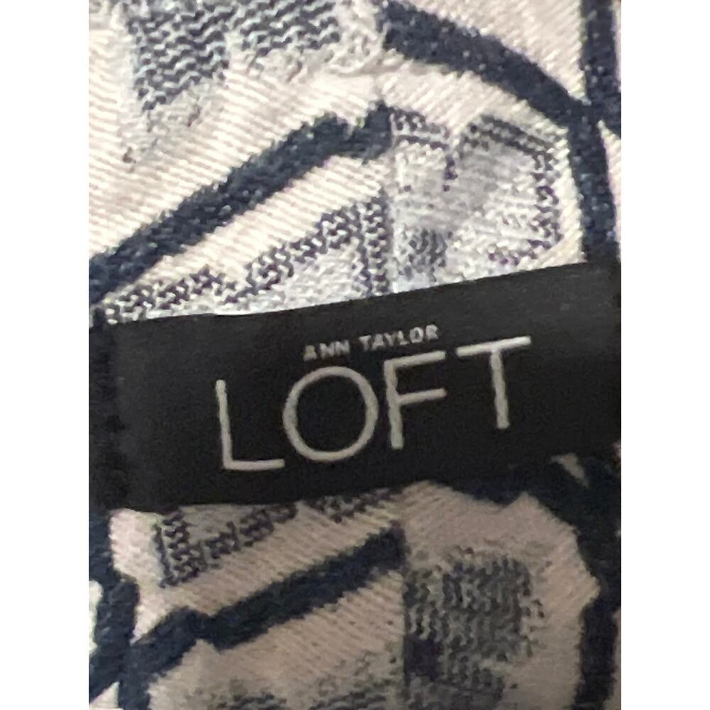 Ann Taylor Loft, Blue Shorts, Size 4, 1360o - Picture 5 of 6